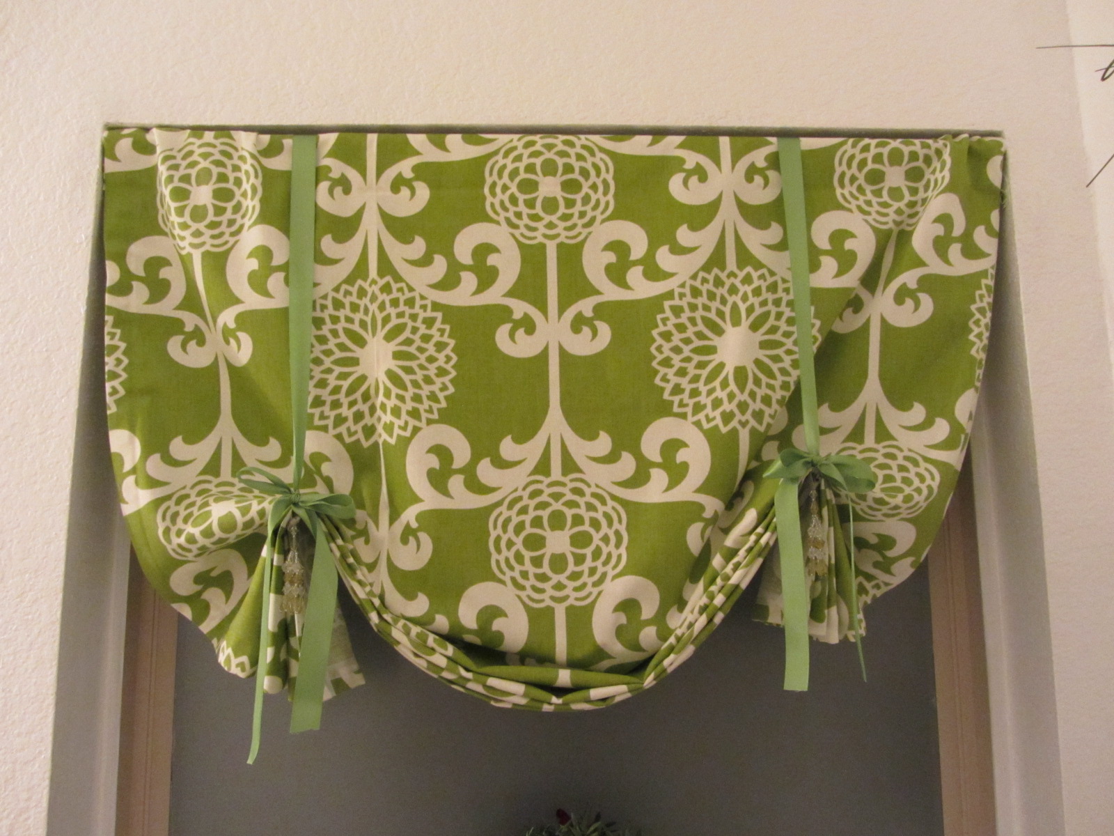 Project Housewife Quick Curtains