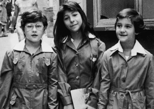 Καταργήθηκε η σχολική ποδιά 1982