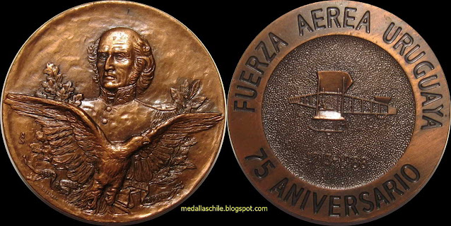 Medalla Aniversario Fuerza Aerea del Uruguay