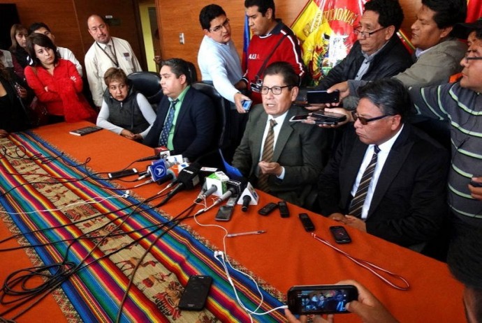 Macario Cortez dio lectura a la sentencia constitucional del 28 de noviembre / ARCHIVO WEB 