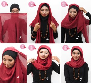 Cara Memakai hijab Bentuk Segitiga