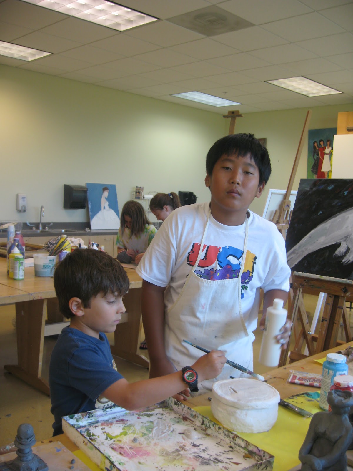 ART LESSONS IN IRVINE CALIFORNIA FOR ADULTS, KIDS AND TEENS WITH LYNNE