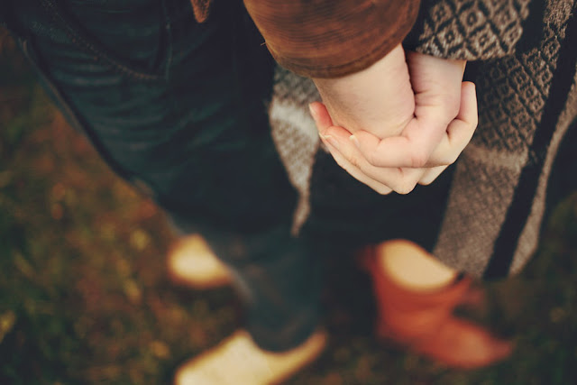 Top 69 hình ảnh 2 người nắm tay nhau thật chặt & lãng mạn nhất