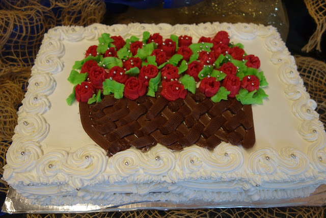 Tort cu crema de iaurt si fructe