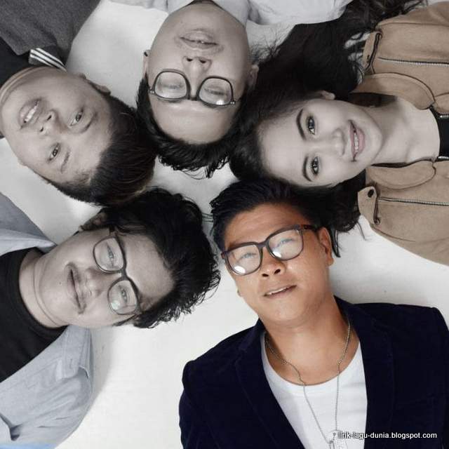 Lirik Lagu Andika Kangen D Ningrat Cahaya Lirik Lagu Dunia