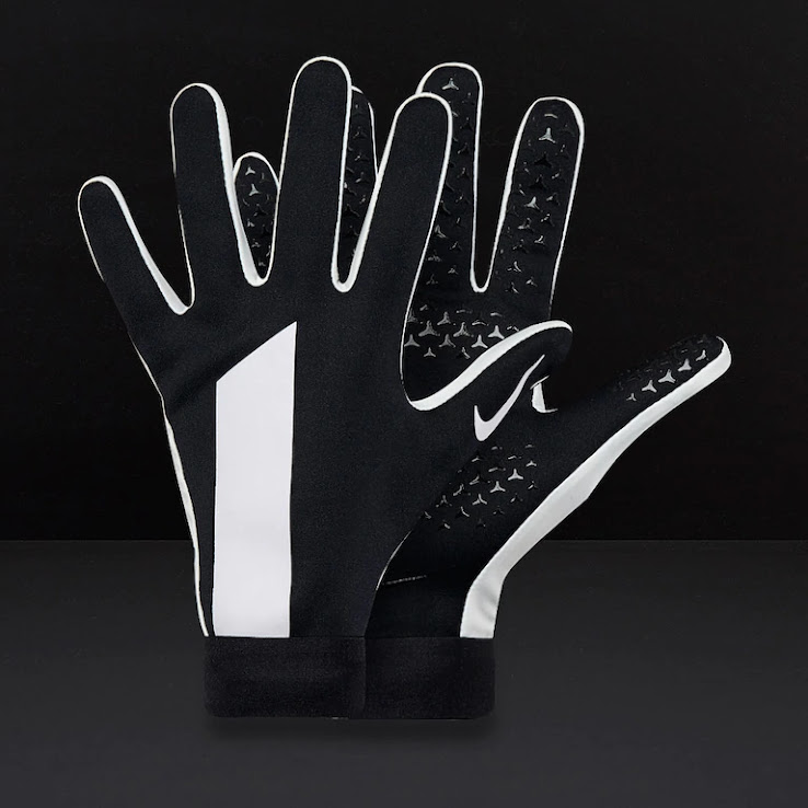 Nike Academy Gloves Released - 5 Launch - Footy Headlines