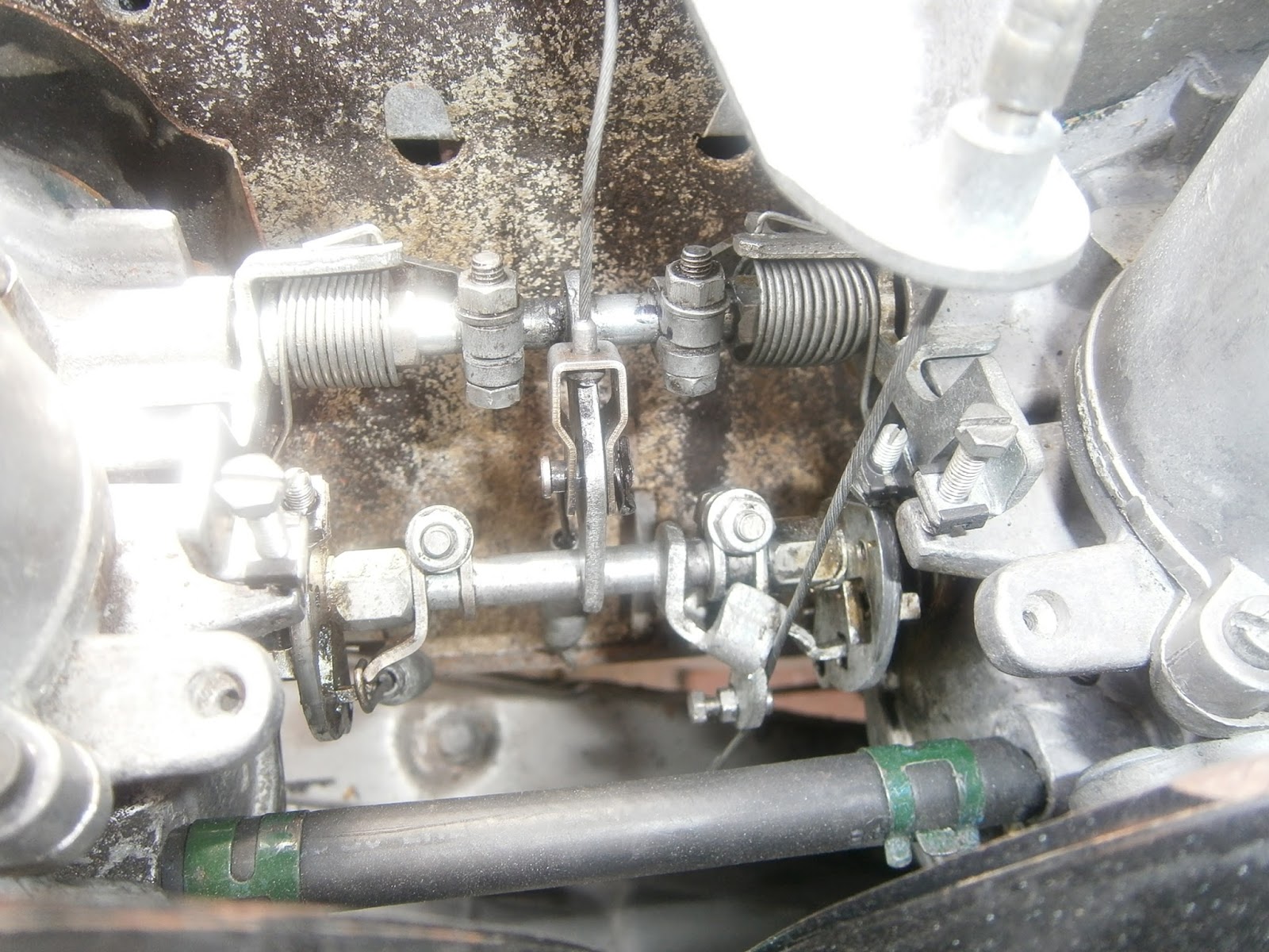 MGB GT Rubber Bumper Limited Edition Restoration and Maintenance SU