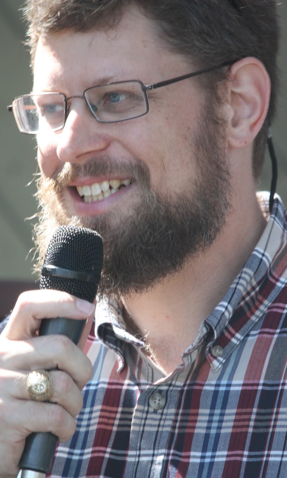 Walker Report - Shedding Light on Bexar County: CC D10 candidate Ezra