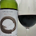Um vinho com diversas sensações e sabores, mas nenhuma delas é intensa o suficiente para garantir alguma identidade, tornando tudo bastante nulo e sem sabor... bebendo Bodegas San Valero Origium 1944 Roble D.O.P. Cariñena 2015