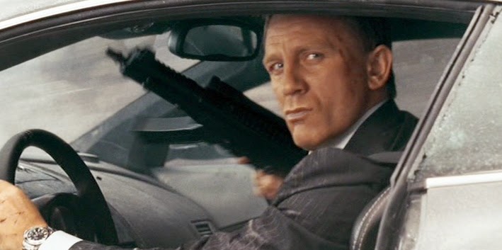 Quantum-of-Solace-James-Bond-Daniel-Craig-car-chase-gun%2B(2).jpg