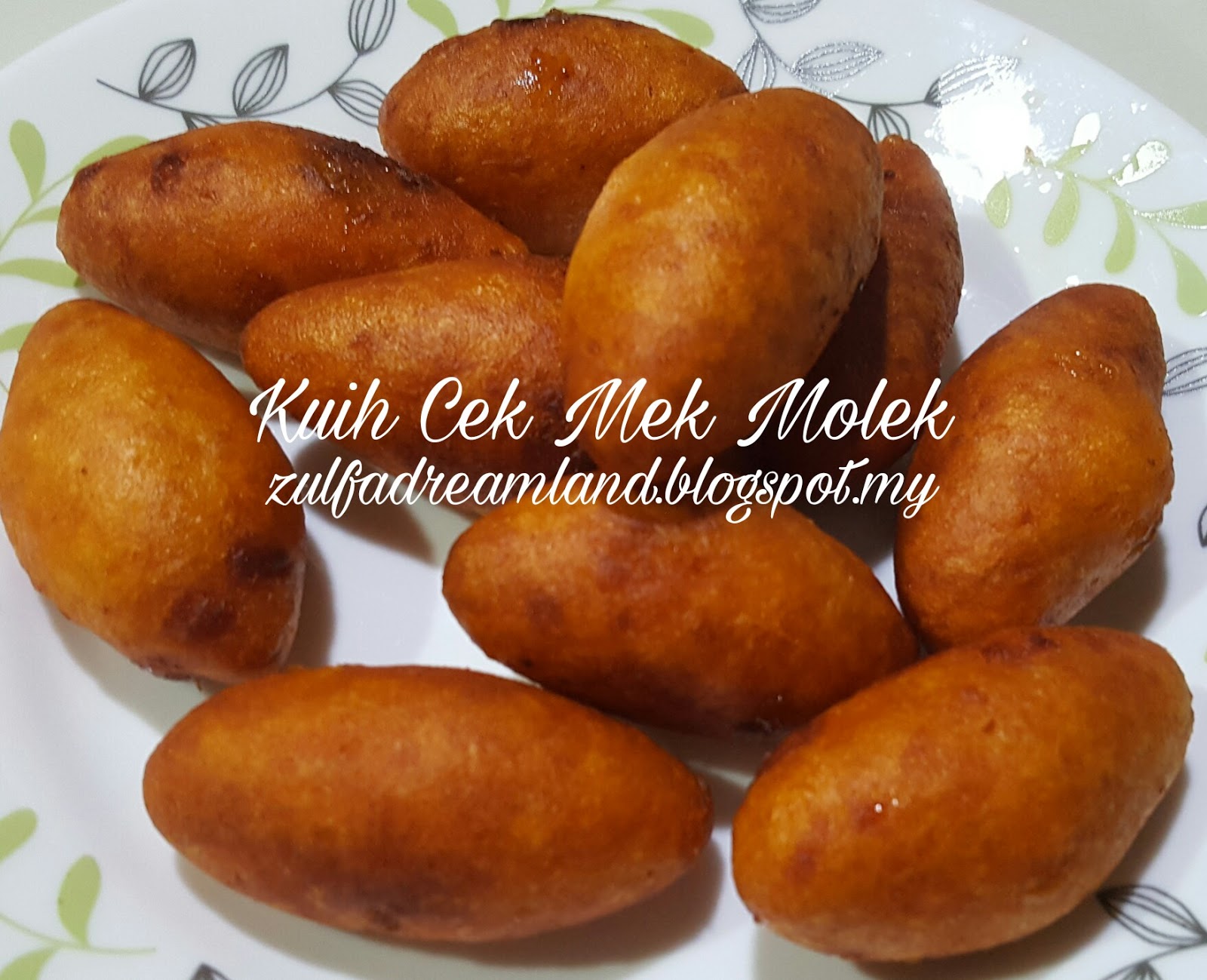 ZULFAZA LOVES COOKING: Kuih Cek Mek Molek