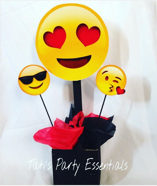 101 Fiestas Ideas Para Tus Centros De Mesa De Emoji O Emoticones