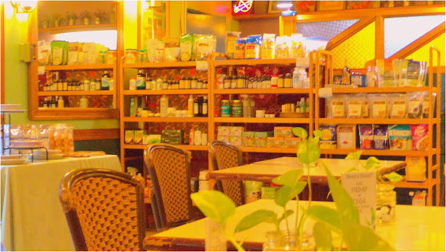 Greens Vegetarian Restaurant and Café: Interior Design (Review at www.TheGracefulMist.com)