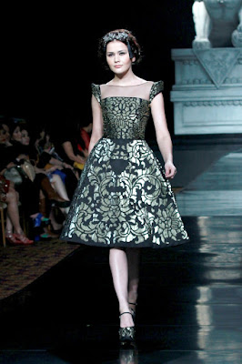 Model Kebaya Rok Pendek Mekar Model Kebaya Rok Pendek Mekar
