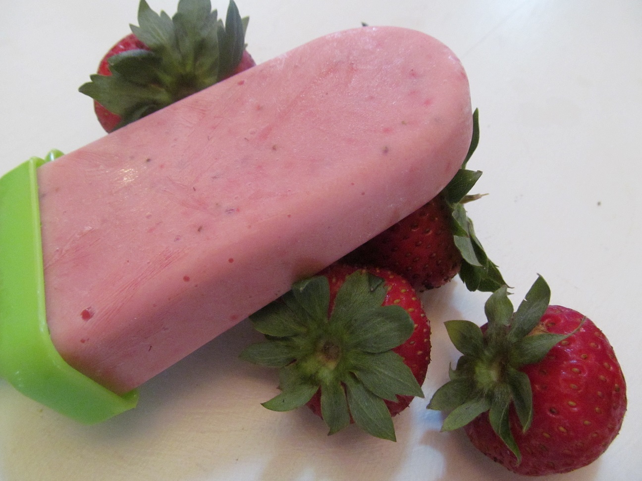 LL Farm Strawberry Yogurt Popsicles
