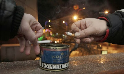 законопроект, забраняващ тютюнопушенето в баровете, кафенетата и на други обществени места