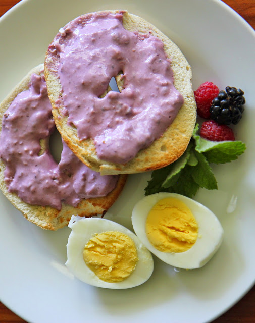 Whip up an easy homemade berry cream cheese topping for you next breakfast bagel. It's perfect with fresh berries!
