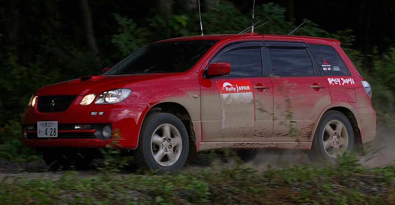 01-08 1st gen Mitsubishi Outlander/ Airtrek (CU5W)