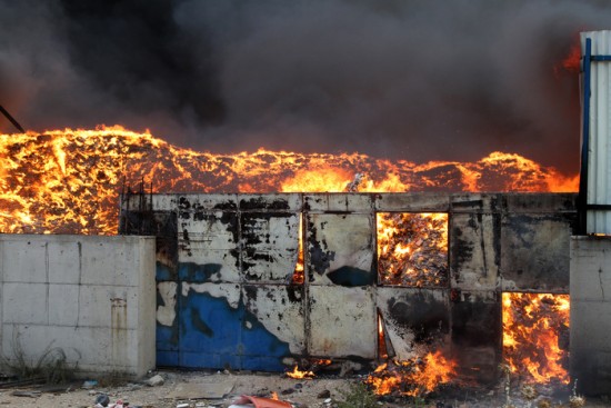 Τοξικό νέφος κάλυψε τον Ασπρόπυργο  