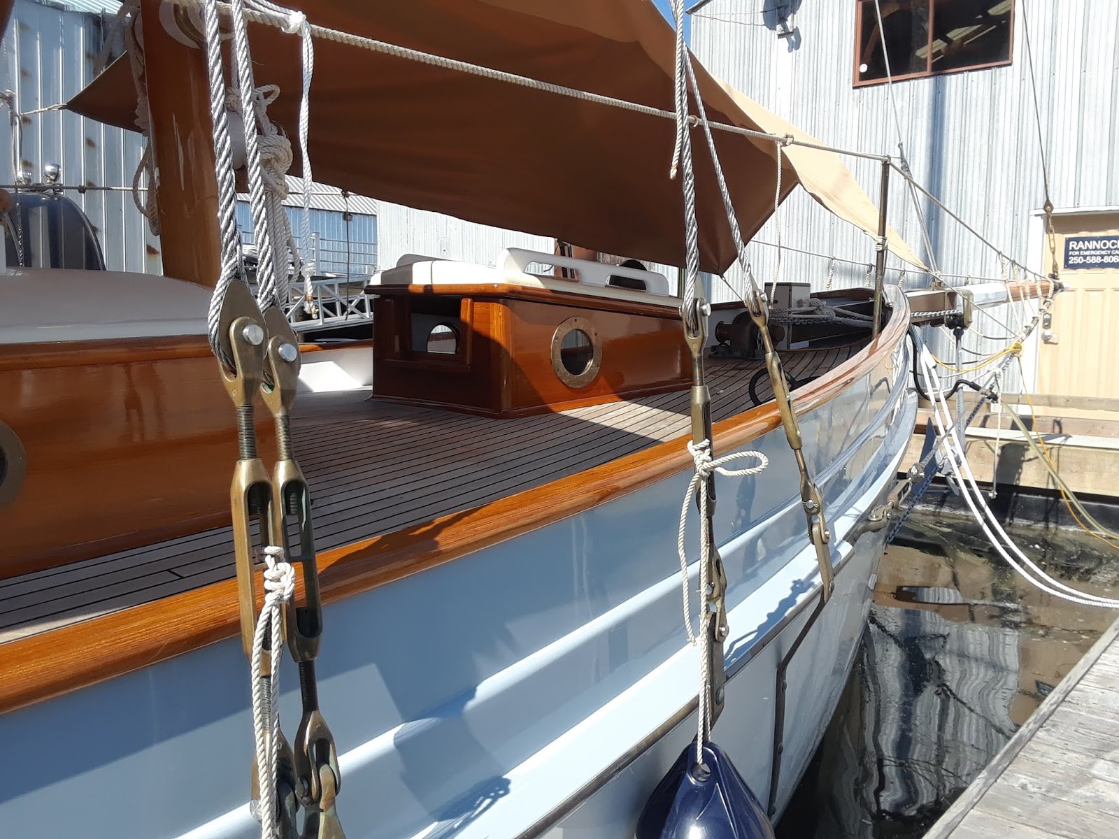 Building a 34 ft Lyle Hess Falmouth Cutter Rigging