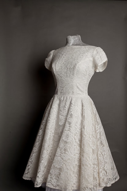 gorgeous vintage 1950s lace wedding