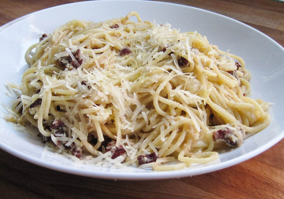 No Cream - Spaghetti Carbonara | A Glug of Oil