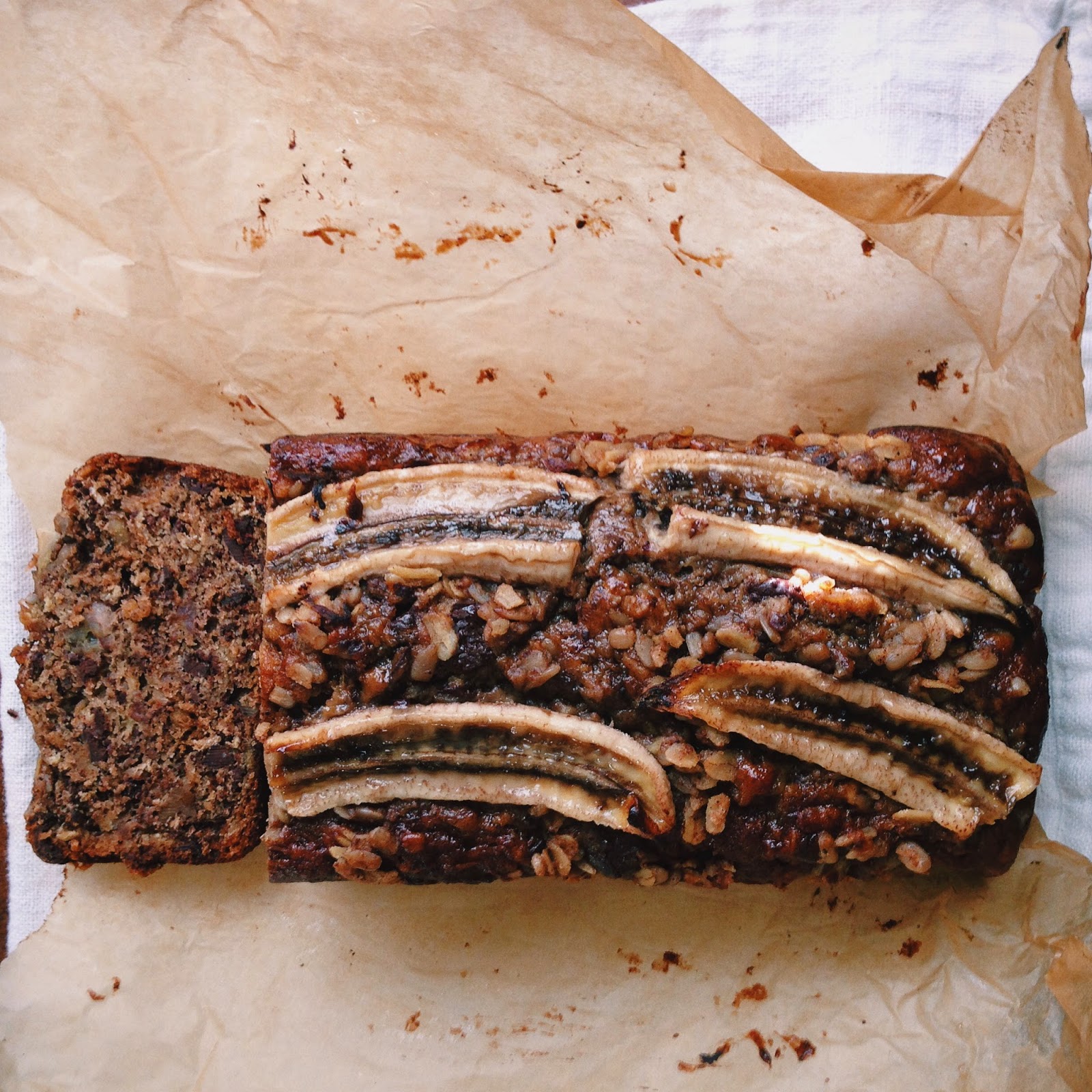 amour fou(d) chocooatnut roasted banana bread.