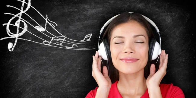 6 Manfaat Mendengarkan Musik Bagi Kesehatan Otak