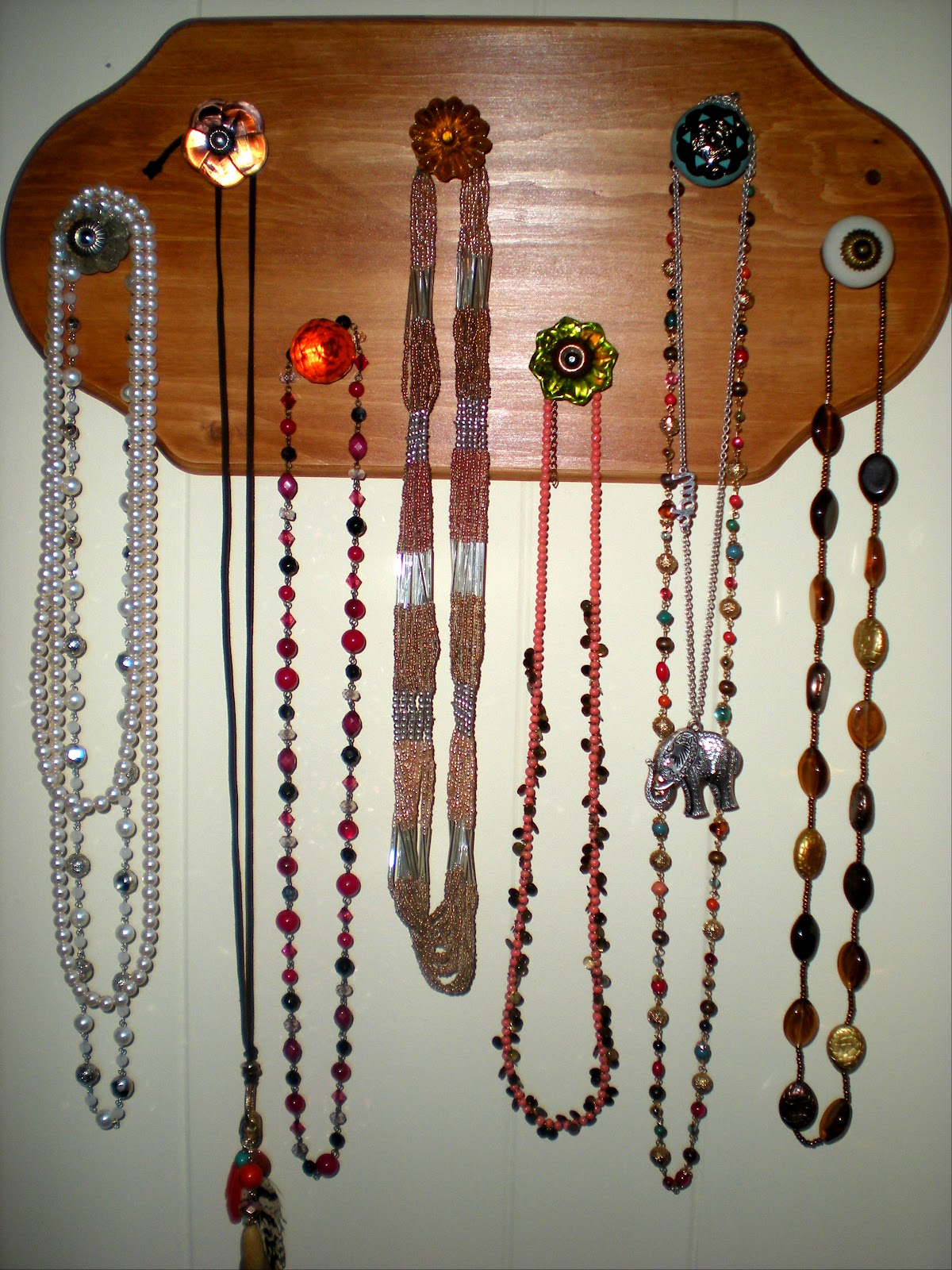 lizLem0n DIY Unique Necklace Display