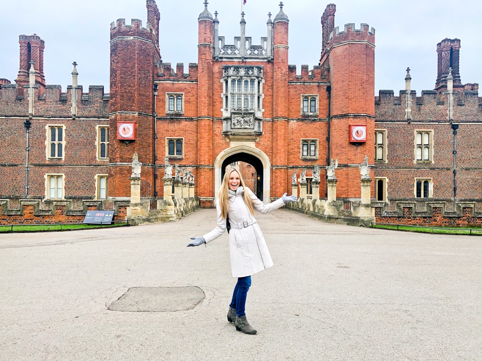 10 things not to miss at hampton court palace,  hampton court palace tudor must see,  hampton court palace
