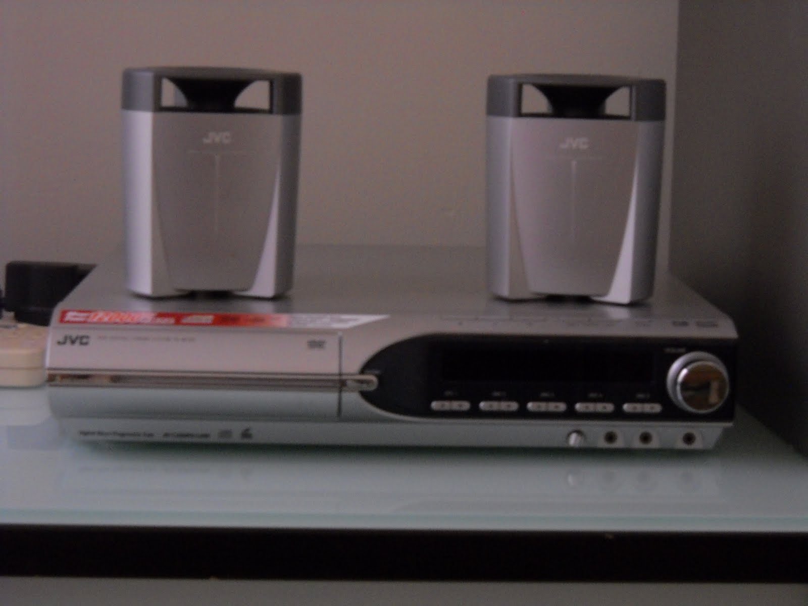 If It's Good and CHEAP WHY BUY NEW ! JVC THM508 DVD Digital