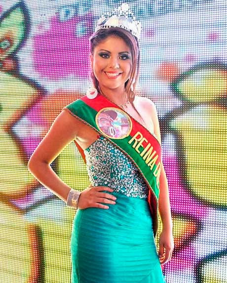 Scarlett Betancourt es Reina del Carnaval Paceño