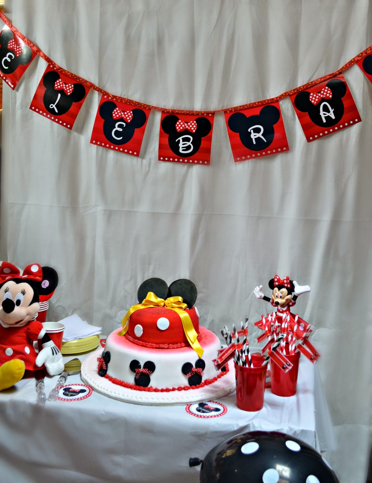 MaMa Tinas Style: Minnie Mouse Roja