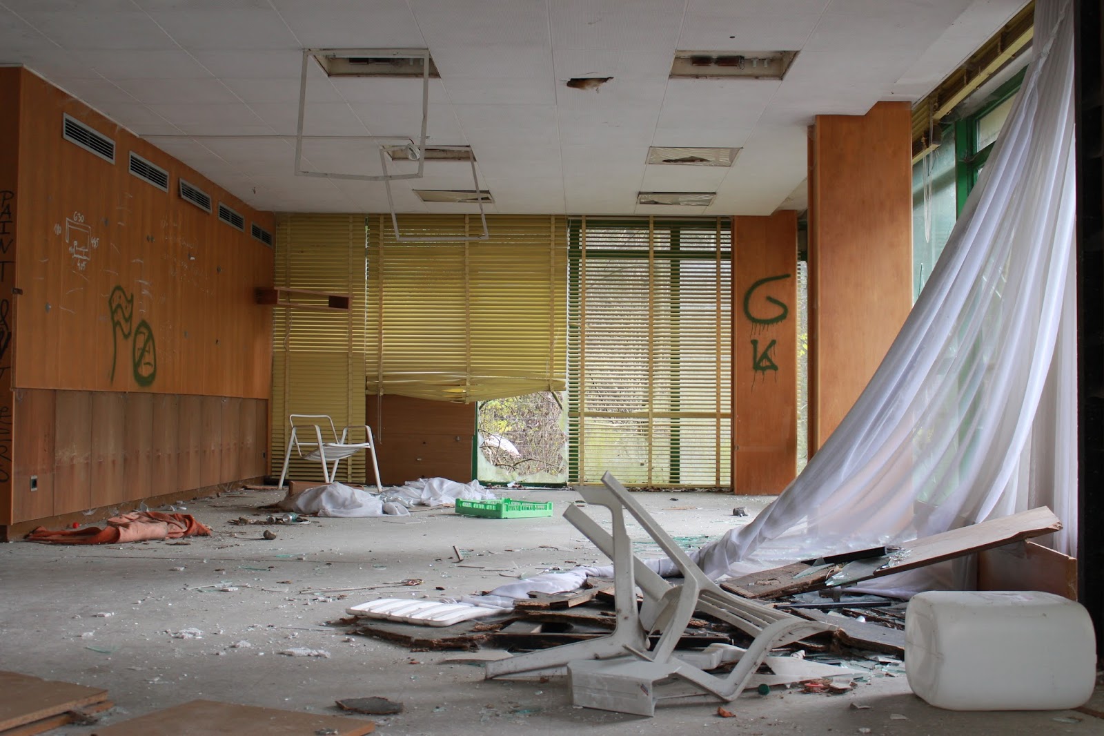 Katrin Finds Jewels 02 17