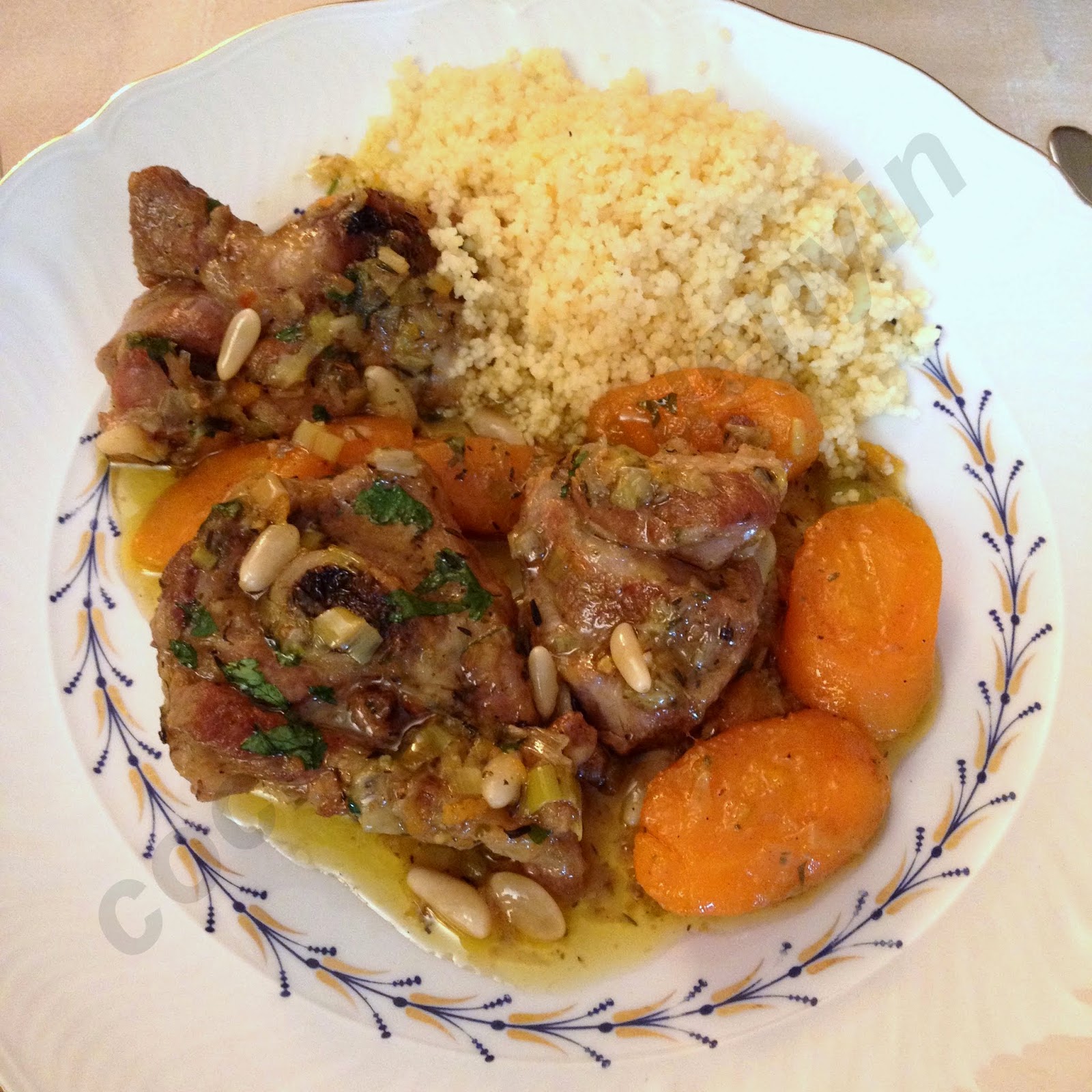 cocina-con-quenyin-tajine-de-cordero-con-pi-ones-y-especias-marroqu-es