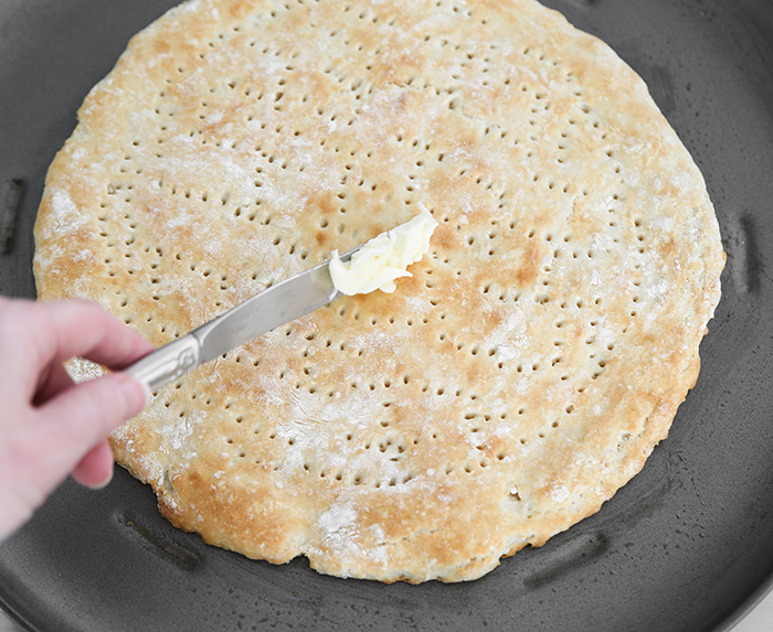 Breakfast Pizza with Biscuit Crust Sprinkle Bakes