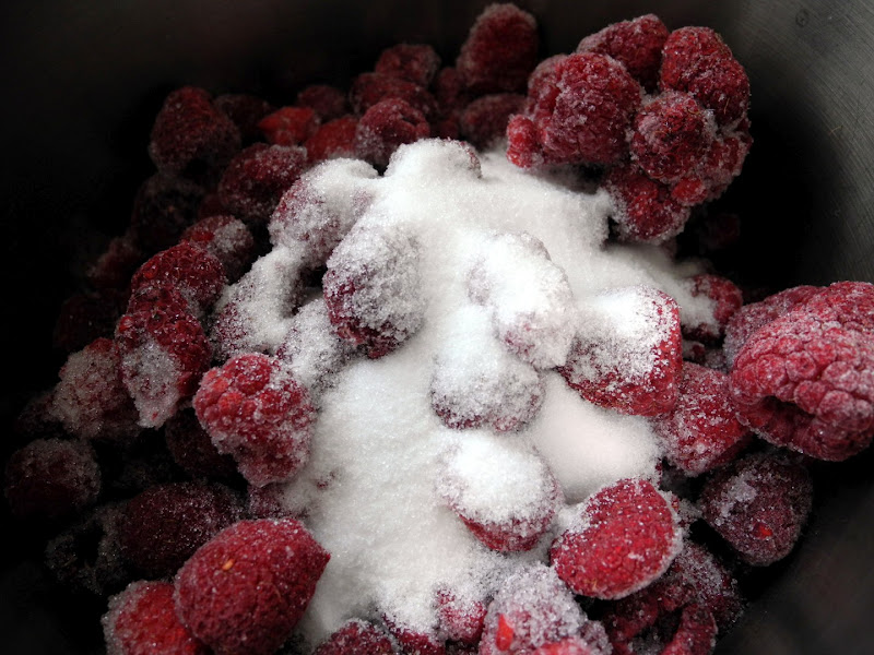 Team Futterneid: Himbeeren auf Eierlikör-Parfait