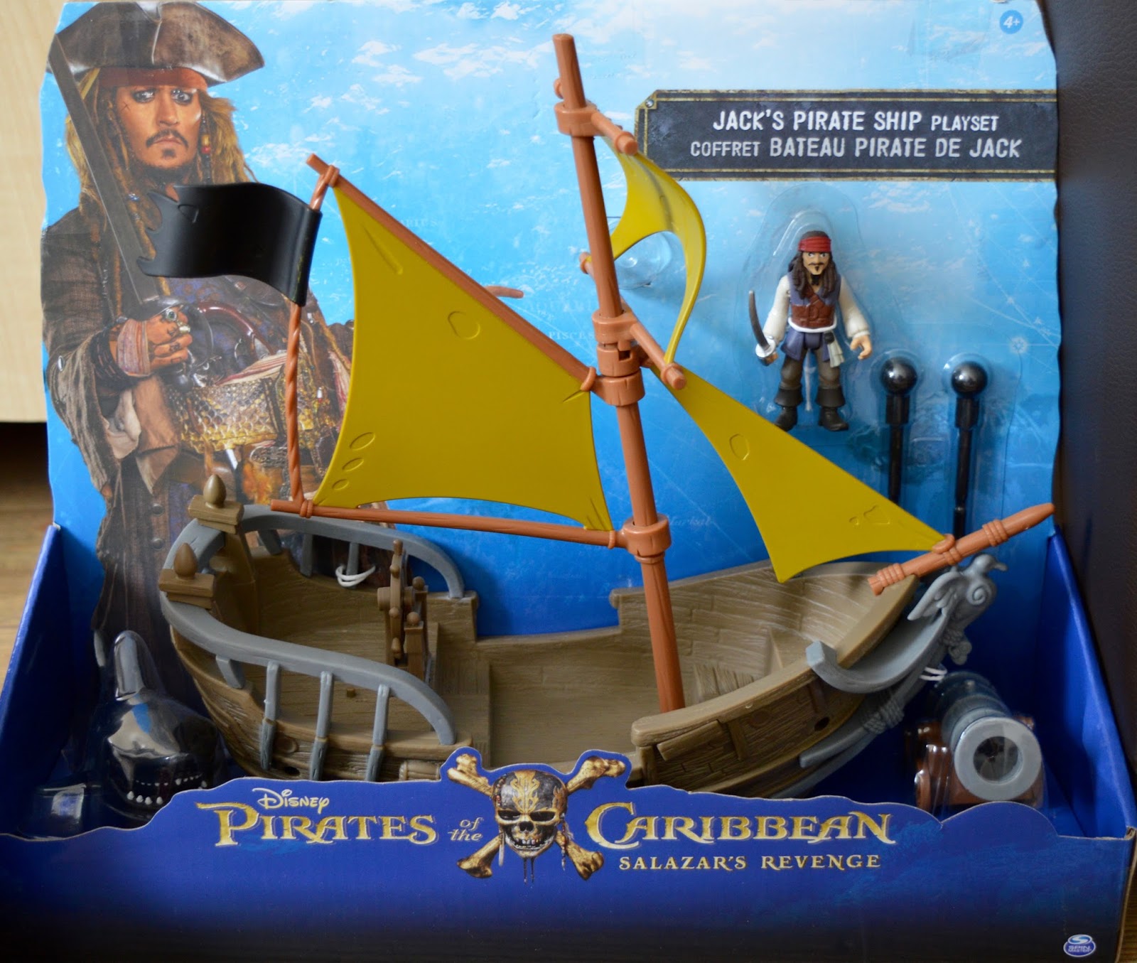 Pirates of the Caribbean Playsets | We Review Jack Sparrow's Pirate Ship and Battle Figures by Spin Master