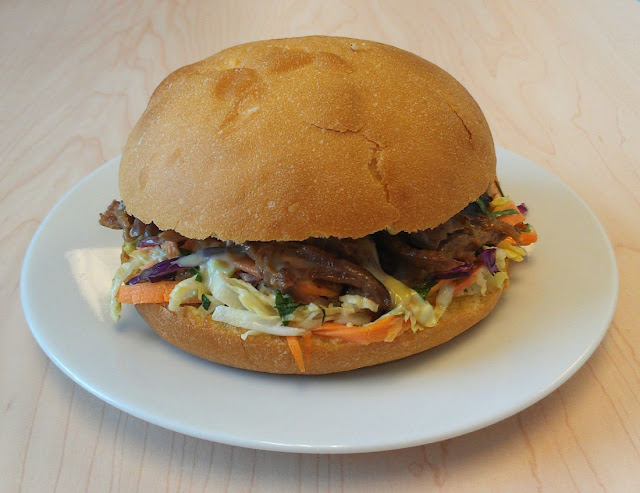 Shaky Isles, Newmarket, New Zealand, pulled pork bun