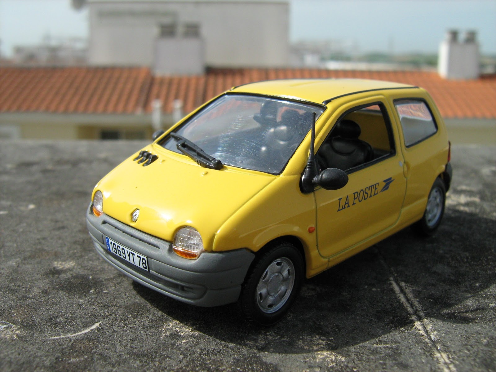 El Garaje Algabeño: Renault Twingo MkI "La Poste" de NOREV