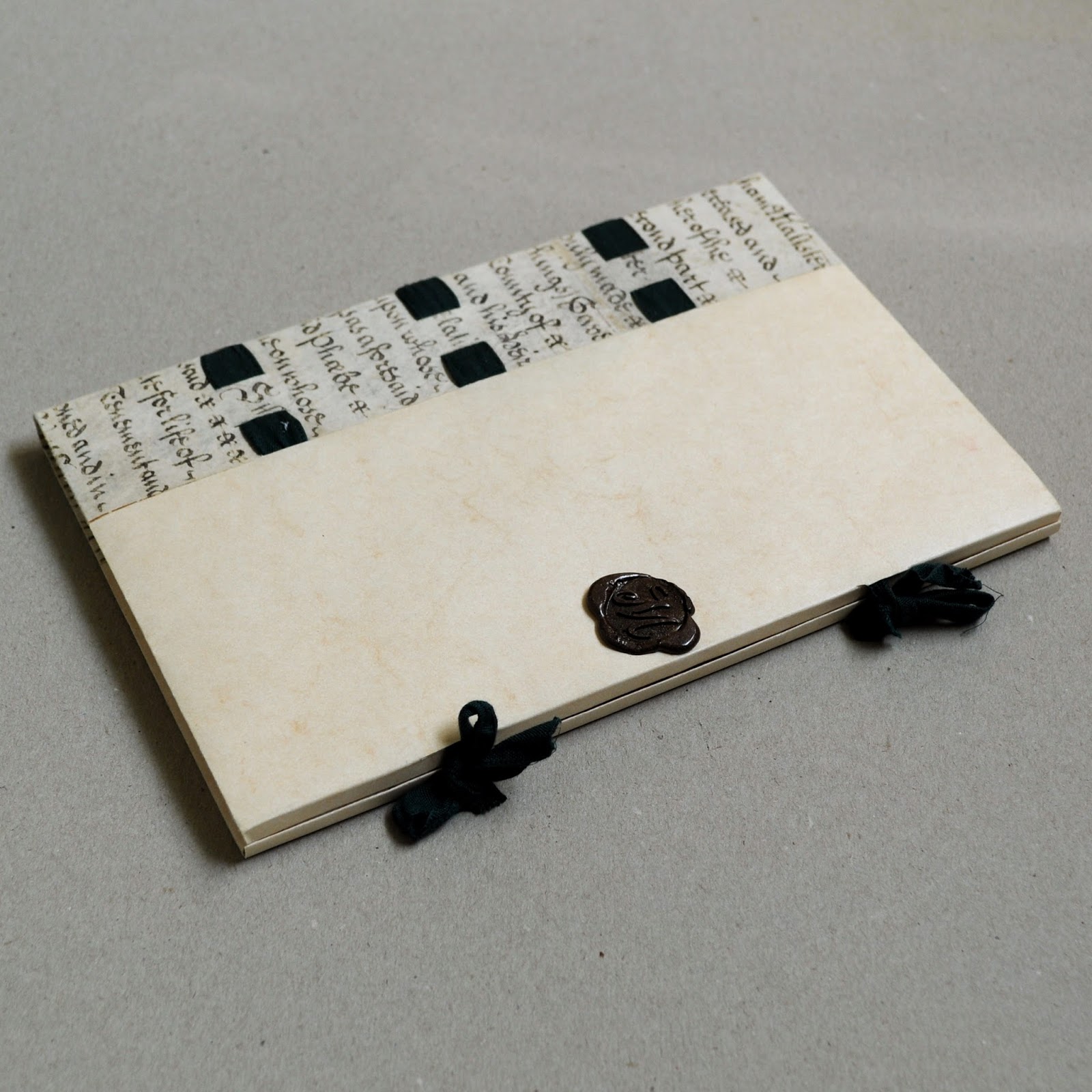 JADE BOOKBINDING STUDIO Non Adhesive Binding Sewing onto Tapes