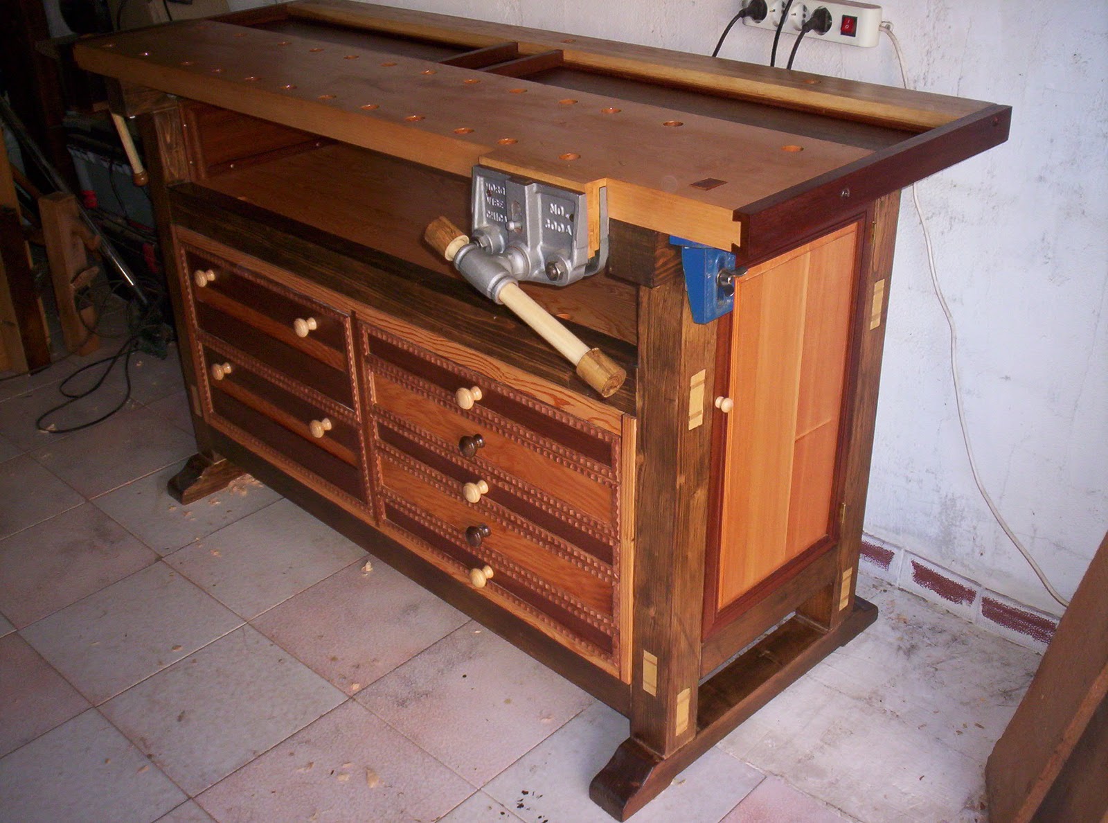 Woodworking by Hand Tool Chest Bench