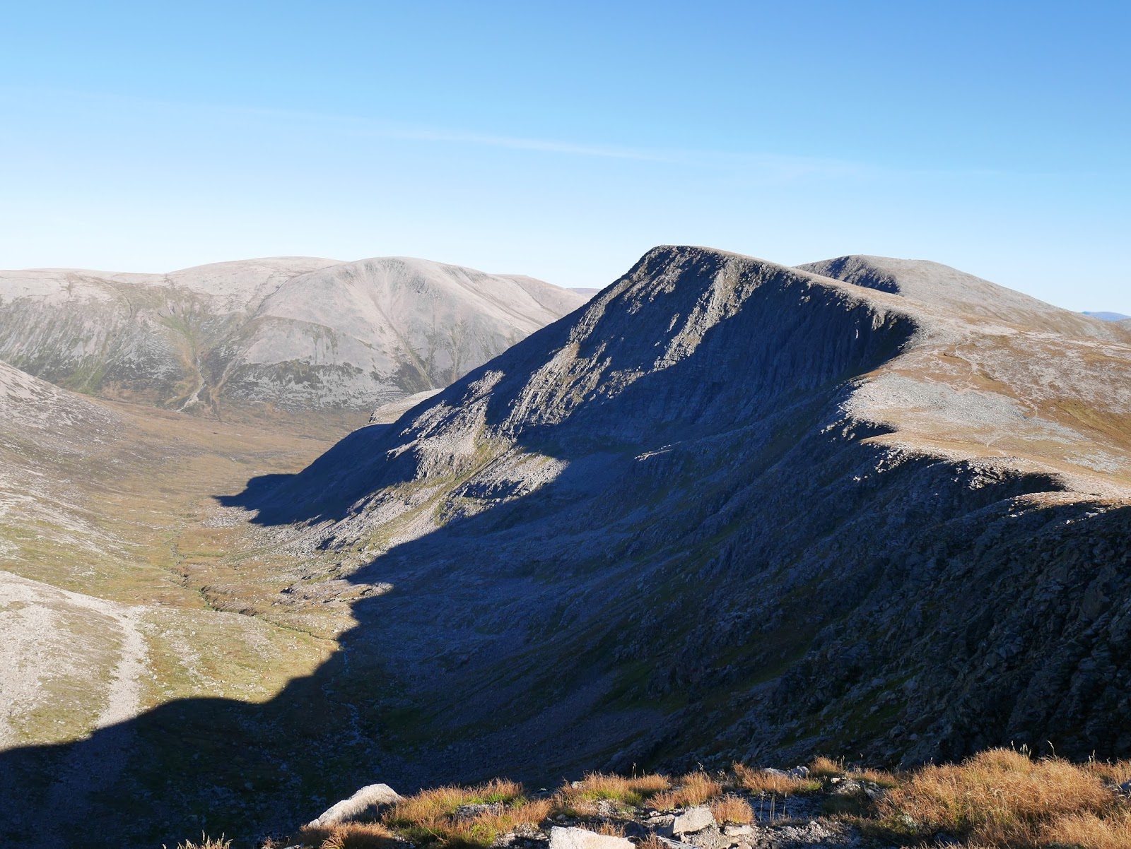TARMACHAN MOUNTAINEERING: ANGELS RIDGE, THE HOTEST SPOT IN THE UK!
