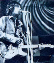 Syd Barrett (Vocal/Guitarra)