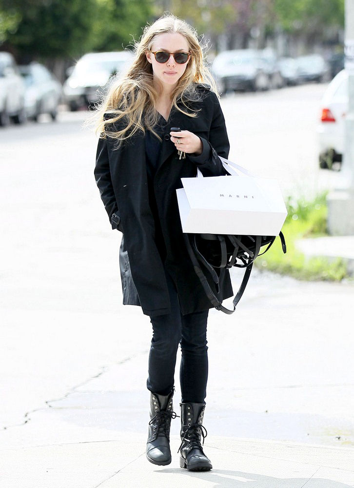 Amanda Seyfried HD Wallpapers