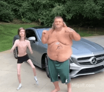 극과 극의 몸매