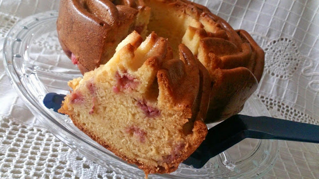 Bundt Cake De Fresas Y Mascarpone
