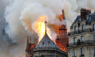 IncĂȘndio na Catedral de Notre-Dame em Paris A tarde desta Segunda-feira dia 15 de Abril de 2019 foi marcada pelo incĂȘndio na Catedal de Notre-Dame em Paris. IncĂȘndio na Catedral de Notre-Dame em Paris A tarde desta Segunda-feira dia 15 de Abril de 2019 foi marcada pelo incĂȘndio na Catedal de Notre-Dame em Paris.