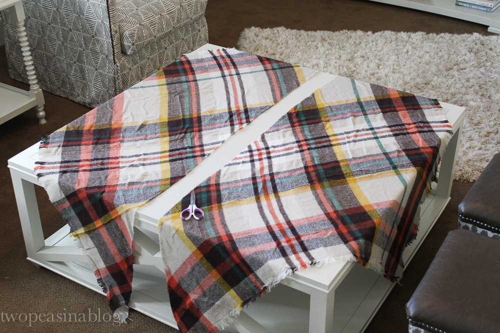 Two Peas in a Blog My blanket scarf trick + 2 classic ways to tie a