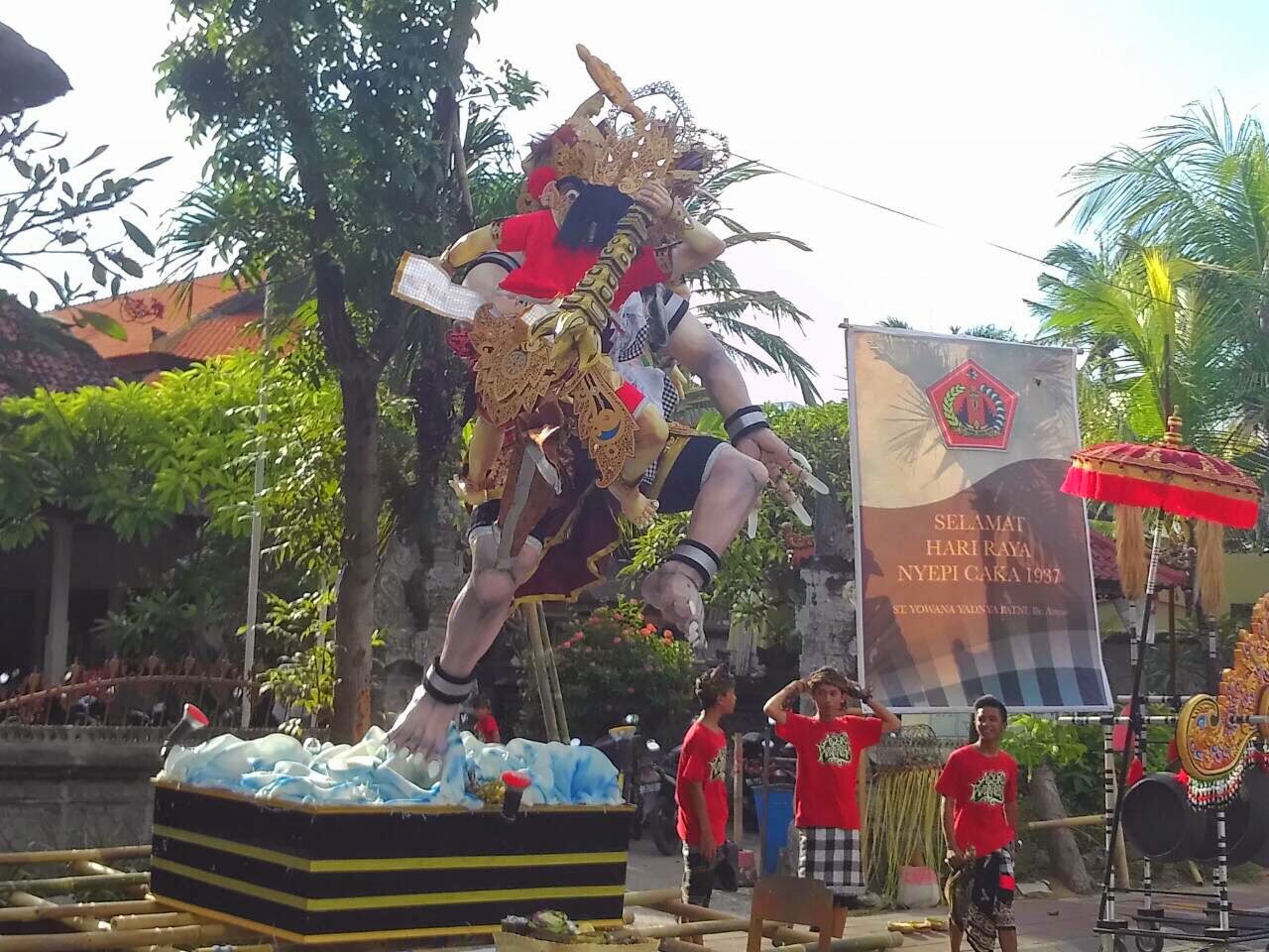 漫步。峇里島Bali: 峇里島一年之中最美的一天。安寧日